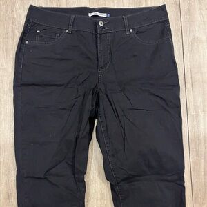 BandolinoBlu Black Capris 12